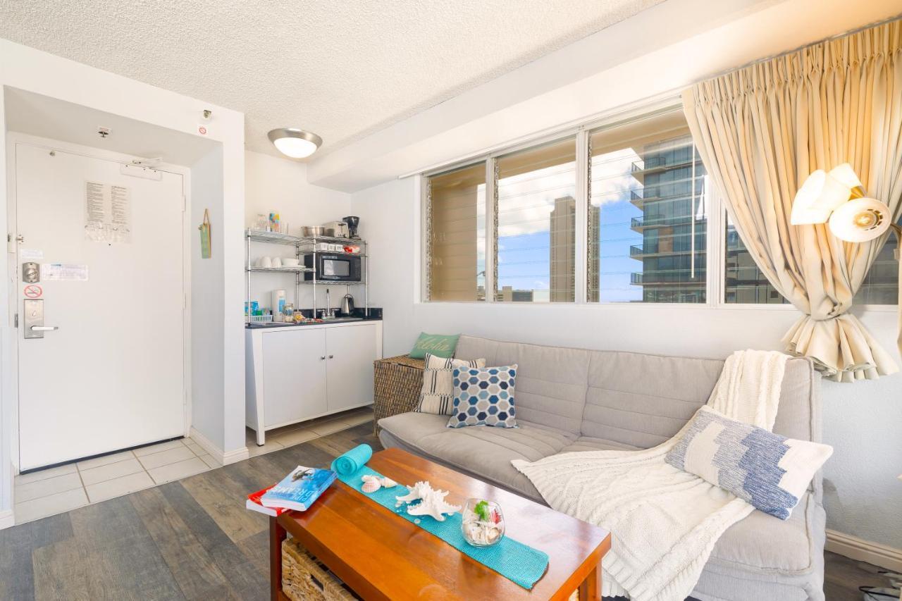 Beautiful Studio In The Heart Of Vibrant Waikiki Honolulu Bagian luar foto