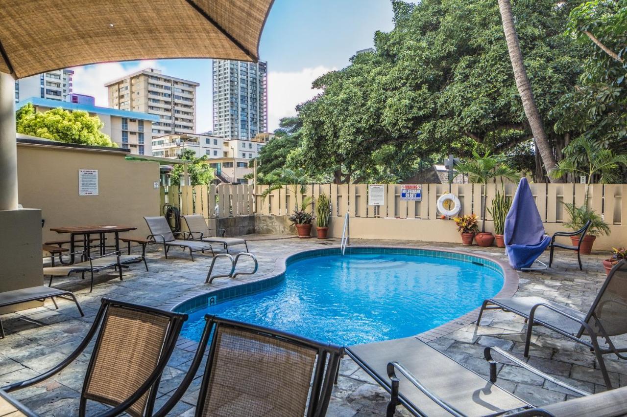 Beautiful Studio In The Heart Of Vibrant Waikiki Honolulu Bagian luar foto